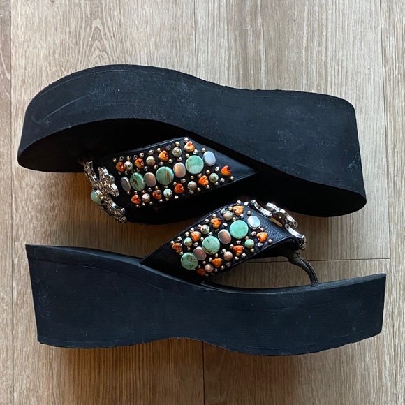 Grazie Black Sandals with Turquoise and Orange Bead Accents - Picture 3 of 5